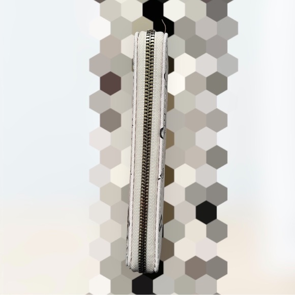 Wristlet wallet - Picture 2 of 4